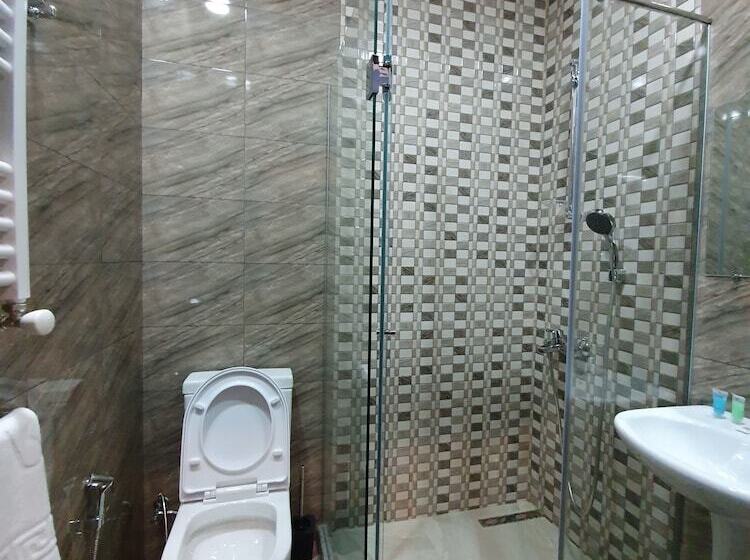 اتاق استاندارد سه نفره, Soft