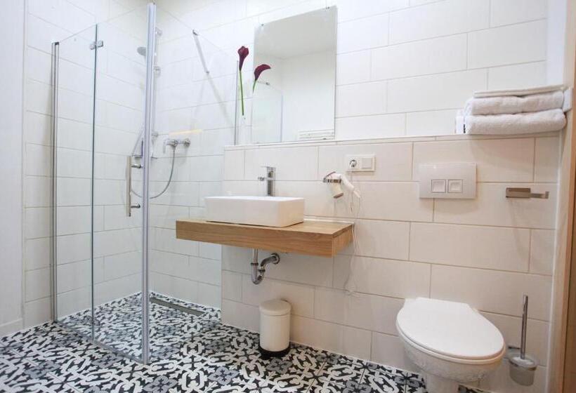 استودیوی استاندارد, Zollikof Aparts   Sauna & Studioapartments