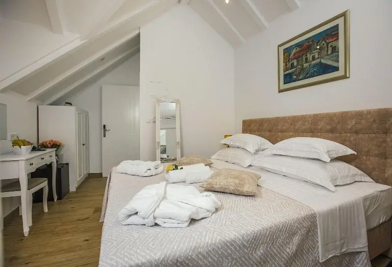 اتاق سوپریور با چشم‌انداز دریا, Heritage Hotel Dea Hvar