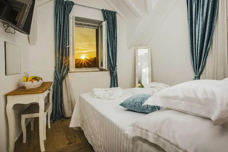 اتاق سوپریور با چشم‌انداز شهر, Heritage Hotel Dea Hvar