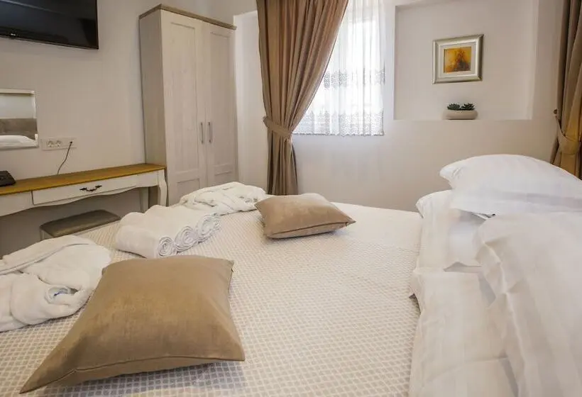 اتاق استاندارد با چشم‌انداز شهر, Heritage Hotel Dea Hvar