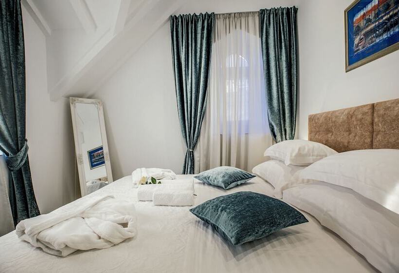 수피리어 룸 도시 전망, Heritage Hotel Dea Hvar