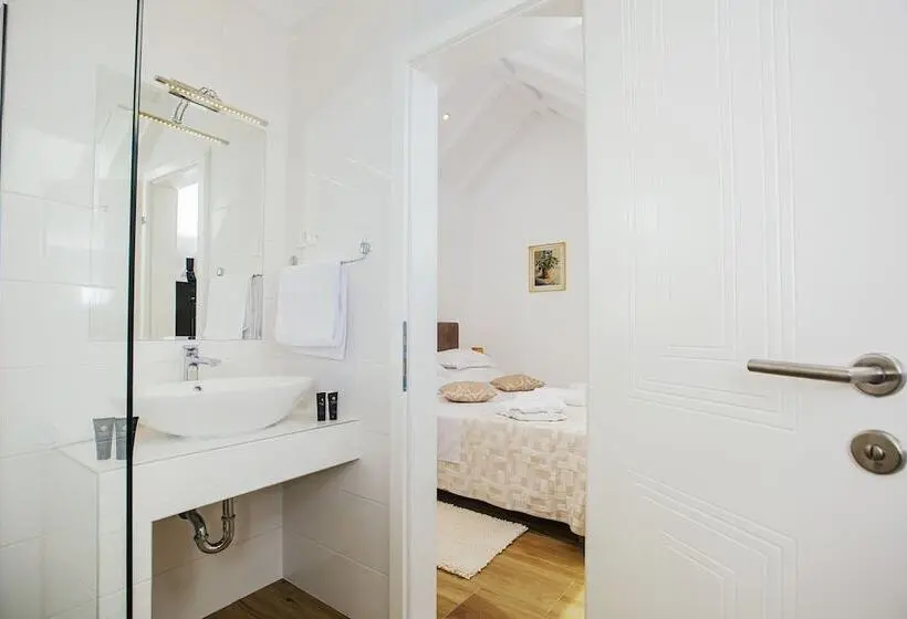 اتاق سوپریور, Heritage Hotel Dea Hvar