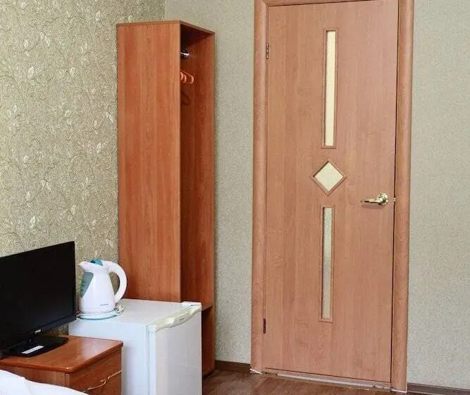 اتاق اکونومی, Avrora