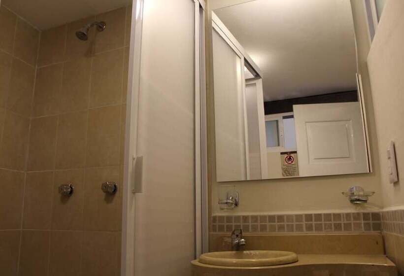 غرفة قياسية, Aroma 406