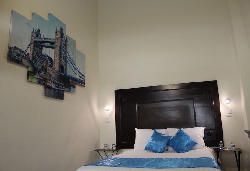 غرفة قياسية, Aroma 406