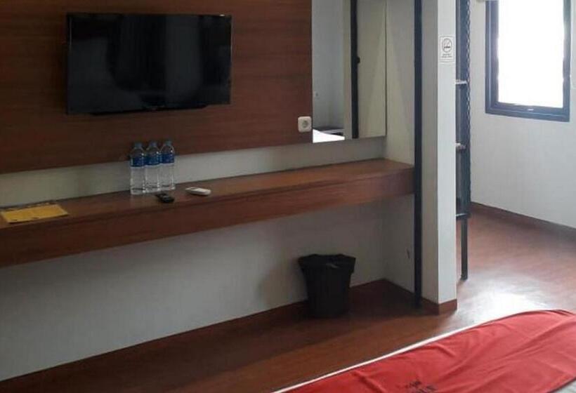 חדר דלוקס, Reddoorz Plus @ Doorman Guest House