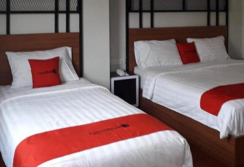 חדר דלוקס לשלושה, Reddoorz Plus @ Doorman Guest House