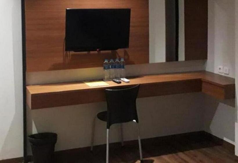 חדר משפחתי, Reddoorz Plus @ Doorman Guest House