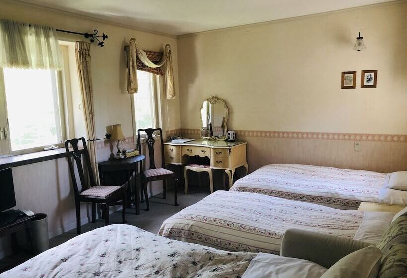 اتاق استاندارد سه نفره, Forest Villa Olive