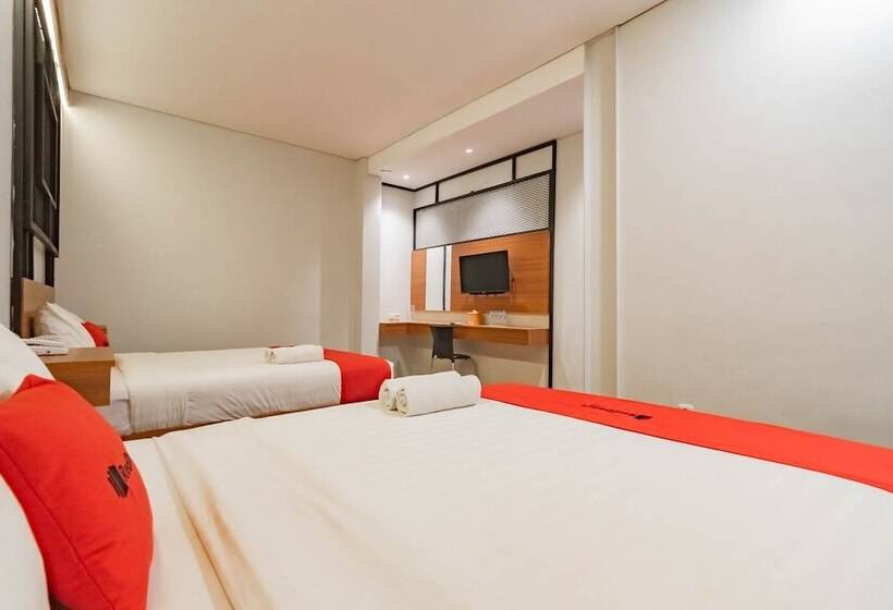 家庭间, Reddoorz Plus @ Doorman Guest House