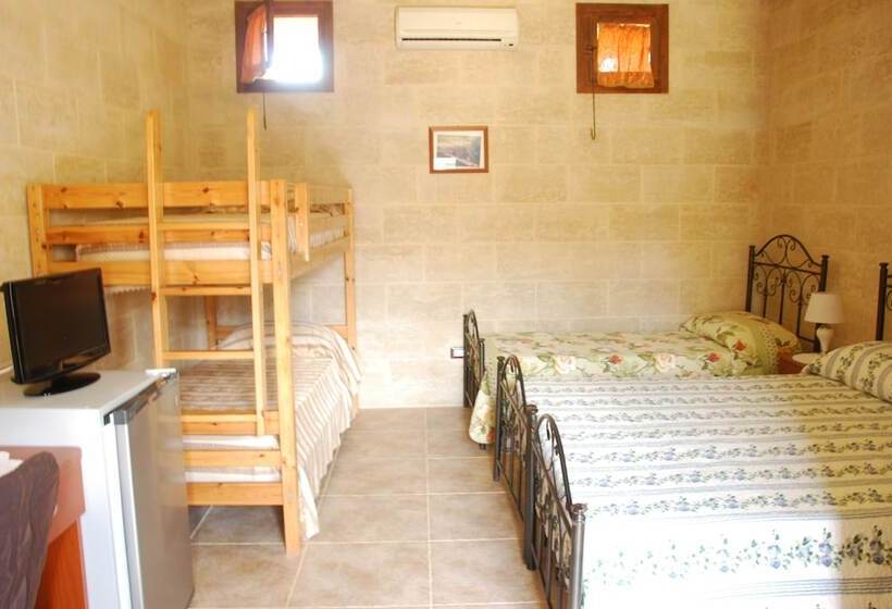 Семейный Номер, Agriturismo Le Calie