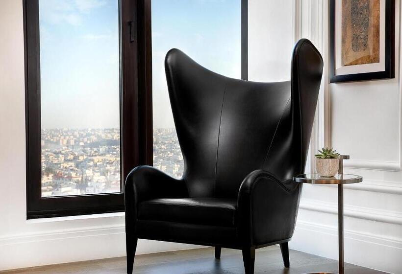 جناح ملكى, The St. Regis Amman