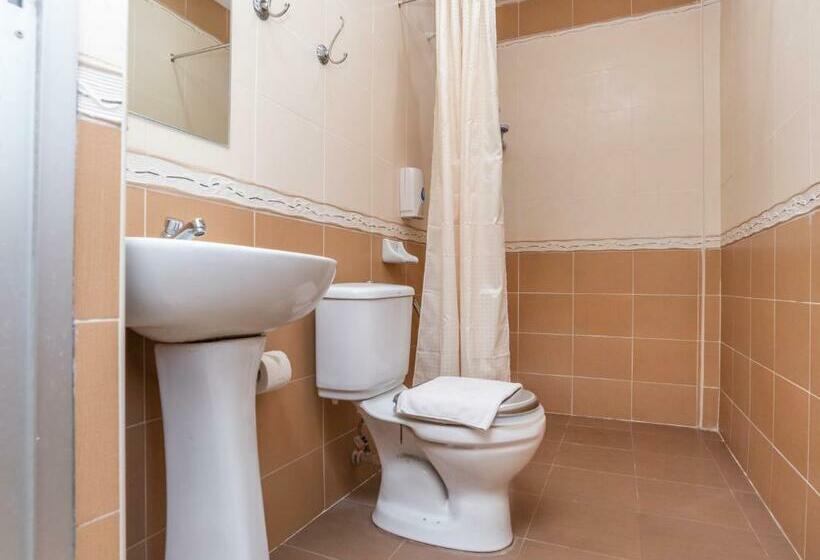 جناح إدارى, Neo Pegasus Hotel By Oyo Rooms