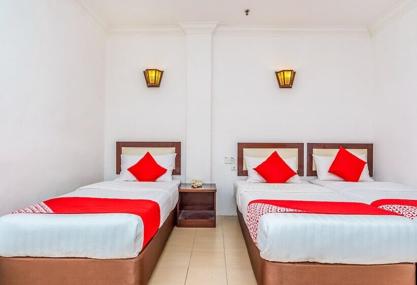 Люкс Superior, Neo Pegasus Hotel By Oyo Rooms