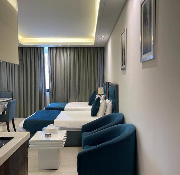 اتاق لوکس با چشم‌انداز دریا, Palm Ville Suites