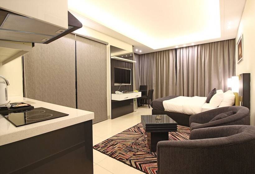 اتاق لوکس با چشم‌انداز دریا, Palm Ville Suites