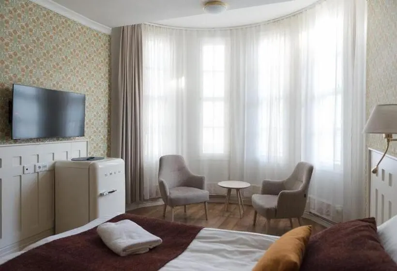 اتاق استاندارد با چشم‌انداز دریاچه, Boutique Hotel Lähde