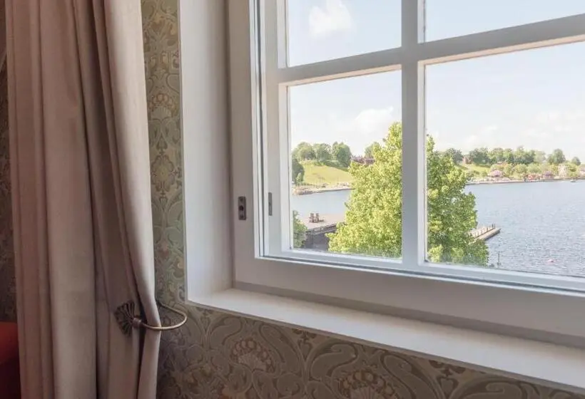 Suite with lake view, Boutique Hotel Lähde