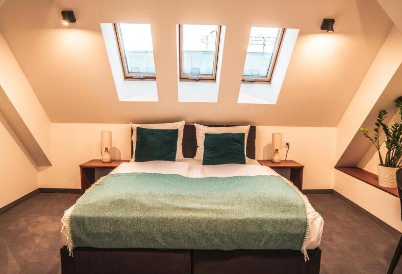 Family Suite, Brassel Apart