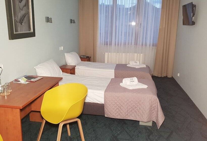 Номер Стандарт, Carina