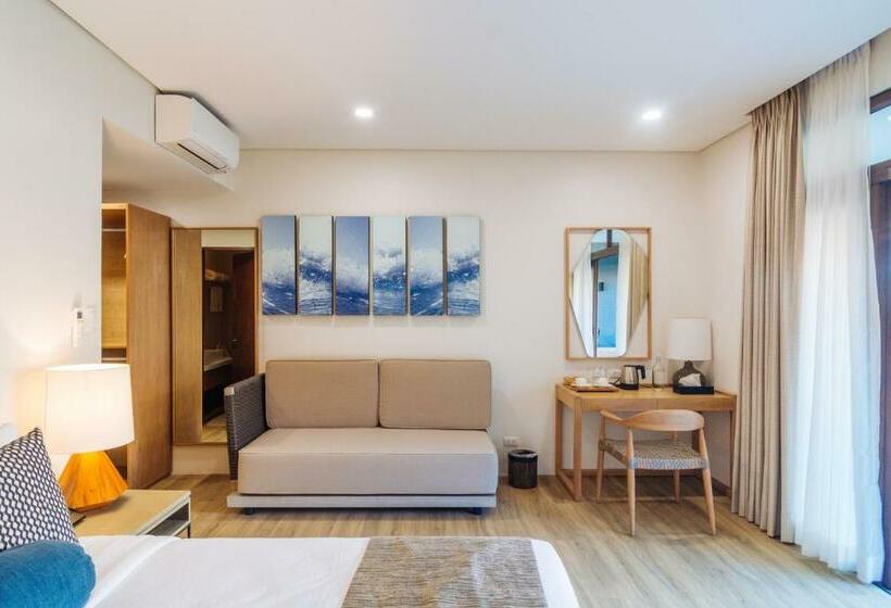 اتاق لوکس, Huni Lio