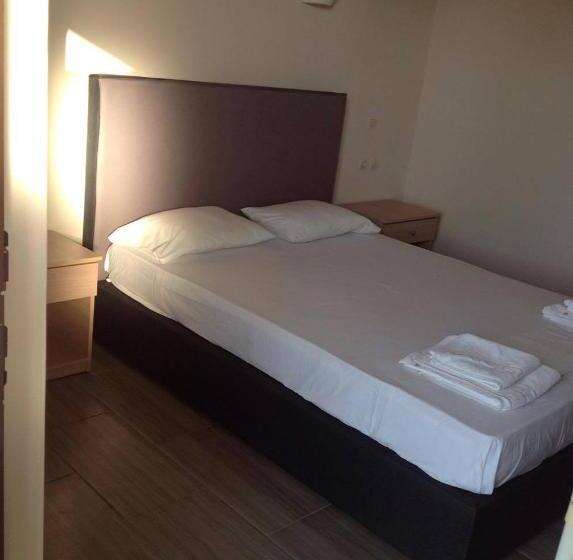 اتاق استاندارد با بالکن, Ocean Pacific