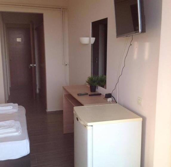 اتاق اکونومی, Ocean Pacific