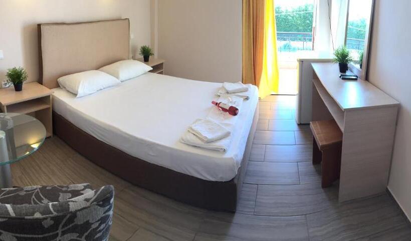 Номер Economy, Ocean Pacific