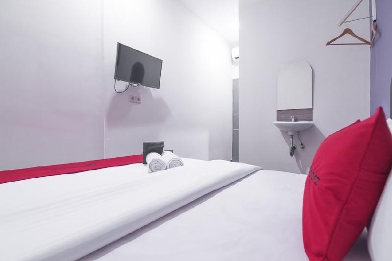 Номер Стандарт, Reddoorz Near Itc Mangga Dua