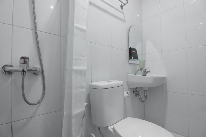 Номер Стандарт, Reddoorz Near Itc Mangga Dua