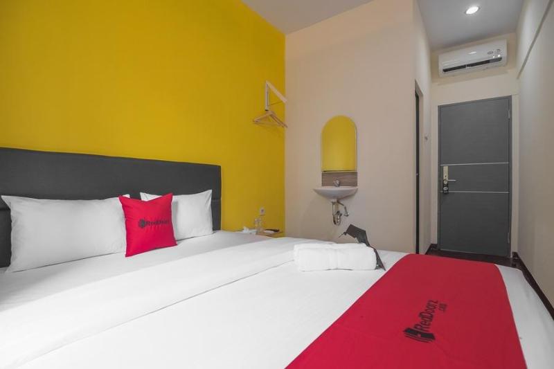 豪华房间, Reddoorz Near Itc Mangga Dua