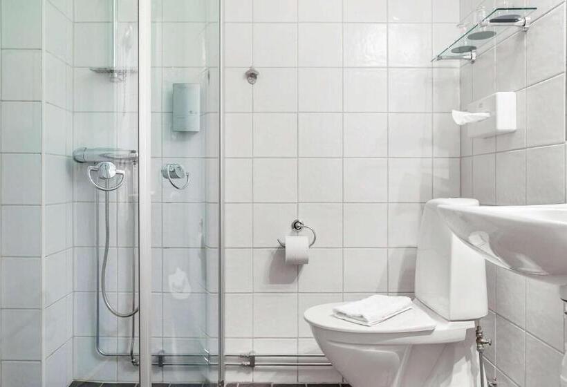 Номер Стандарт Трехместный, Best Western Tidbloms