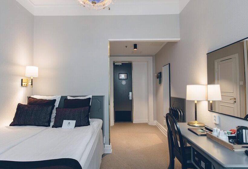 חדר אקונומי, Crystal Plaza