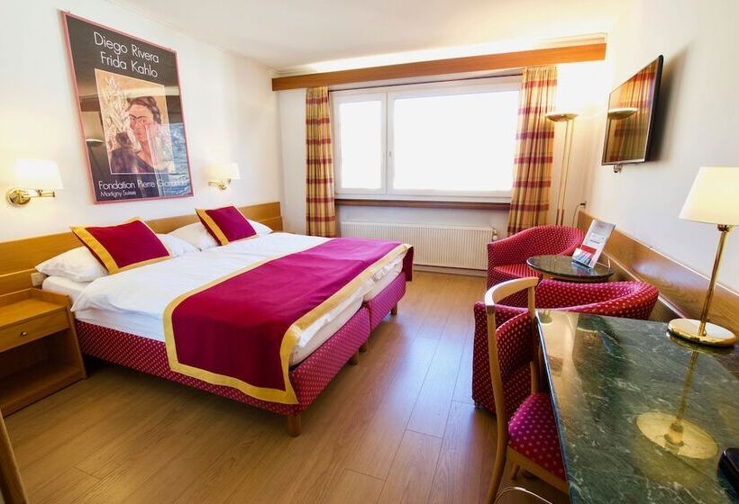 Номер Стандарт, Hôtel Du Rhône