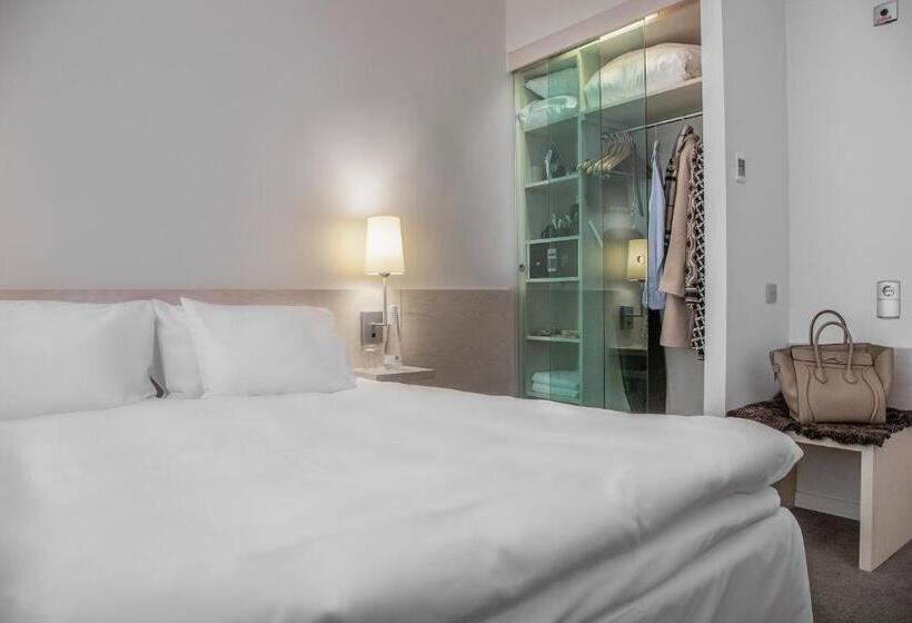 スーペリアージュニアスイート, Riverton