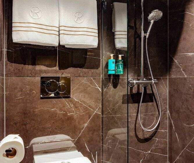 デラックスルーム, Riverton