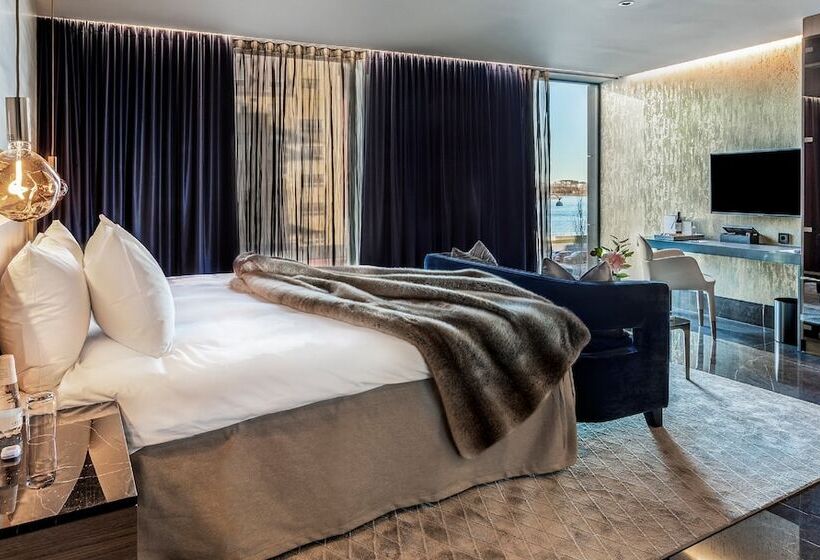 デラックスジュニアスイート, Riverton