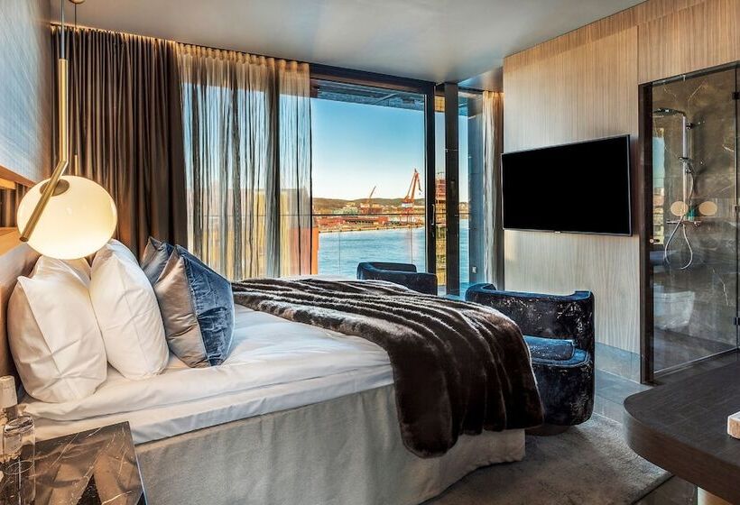 ペントハウスルーム, Riverton