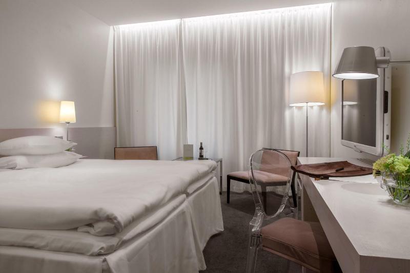 スーペリアールーム, Riverton