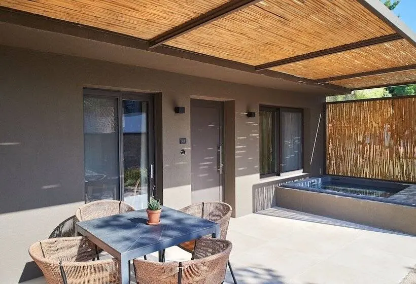 エクゼクティブスイート, Amantes Villas And Suites