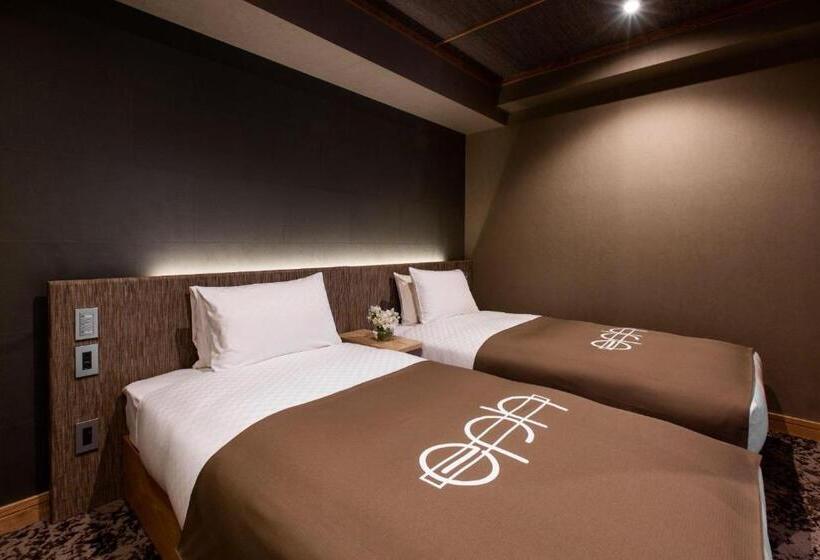 Camera Deluxe, Eph Takayama