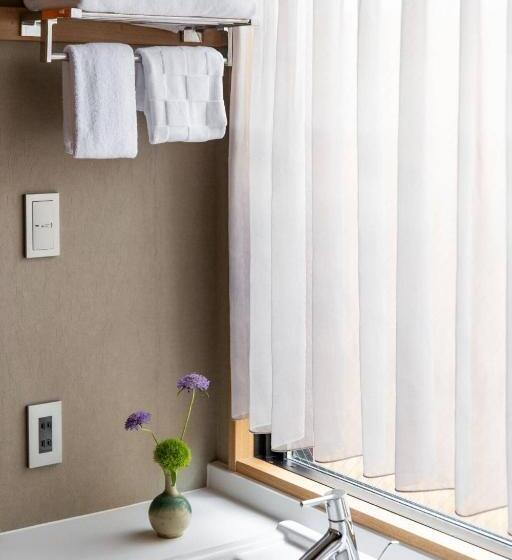 Suite Vista Citt?, Eph Takayama