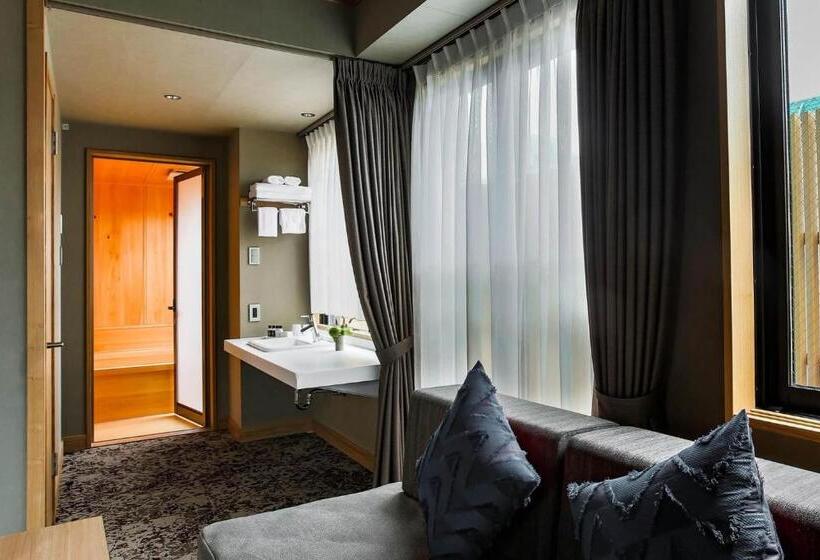 Suite Vista Citt?, Eph Takayama