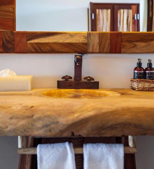 اتاق استاندارد با تخت بزرگ, Kanan Tulum Treehouse, Rooftop, Beach Club & Spa   Adults Only