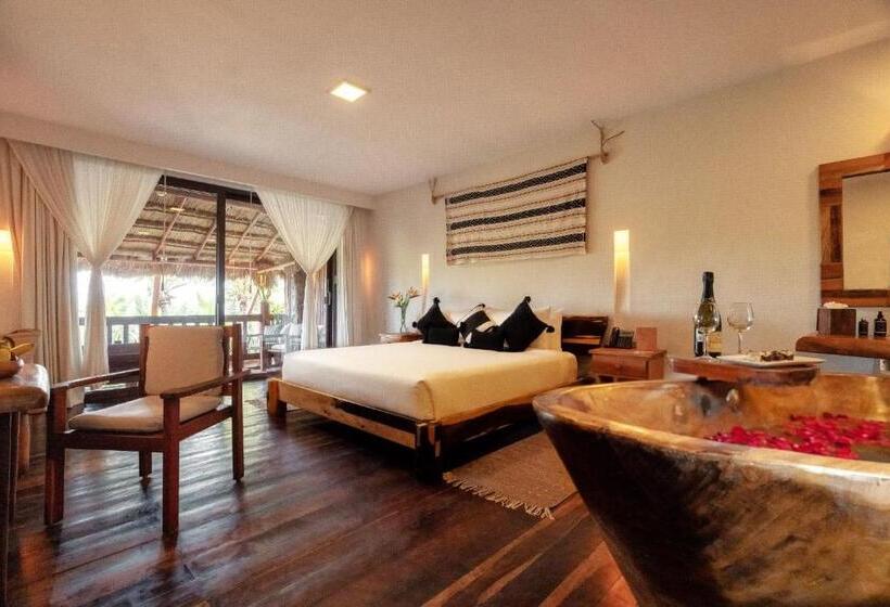 اتاق استاندارد با تخت بزرگ, Kanan Tulum Treehouse, Rooftop, Beach Club & Spa   Adults Only