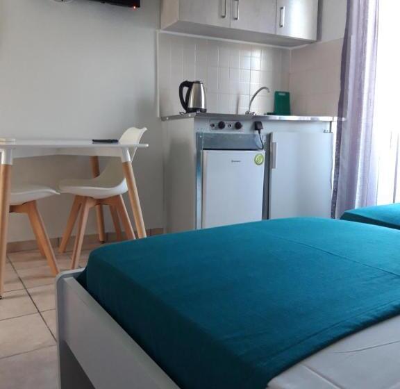 スタンダードスタジオ, Sea Vessel