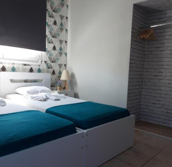 スタンダードスタジオ, Sea Vessel