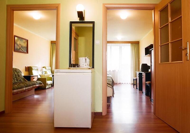 استودیوی استاندارد, Zdrowotel łeba