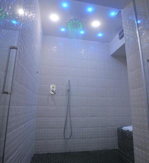 스위트 킹사이즈 침대, Core Amalfitano City Suites